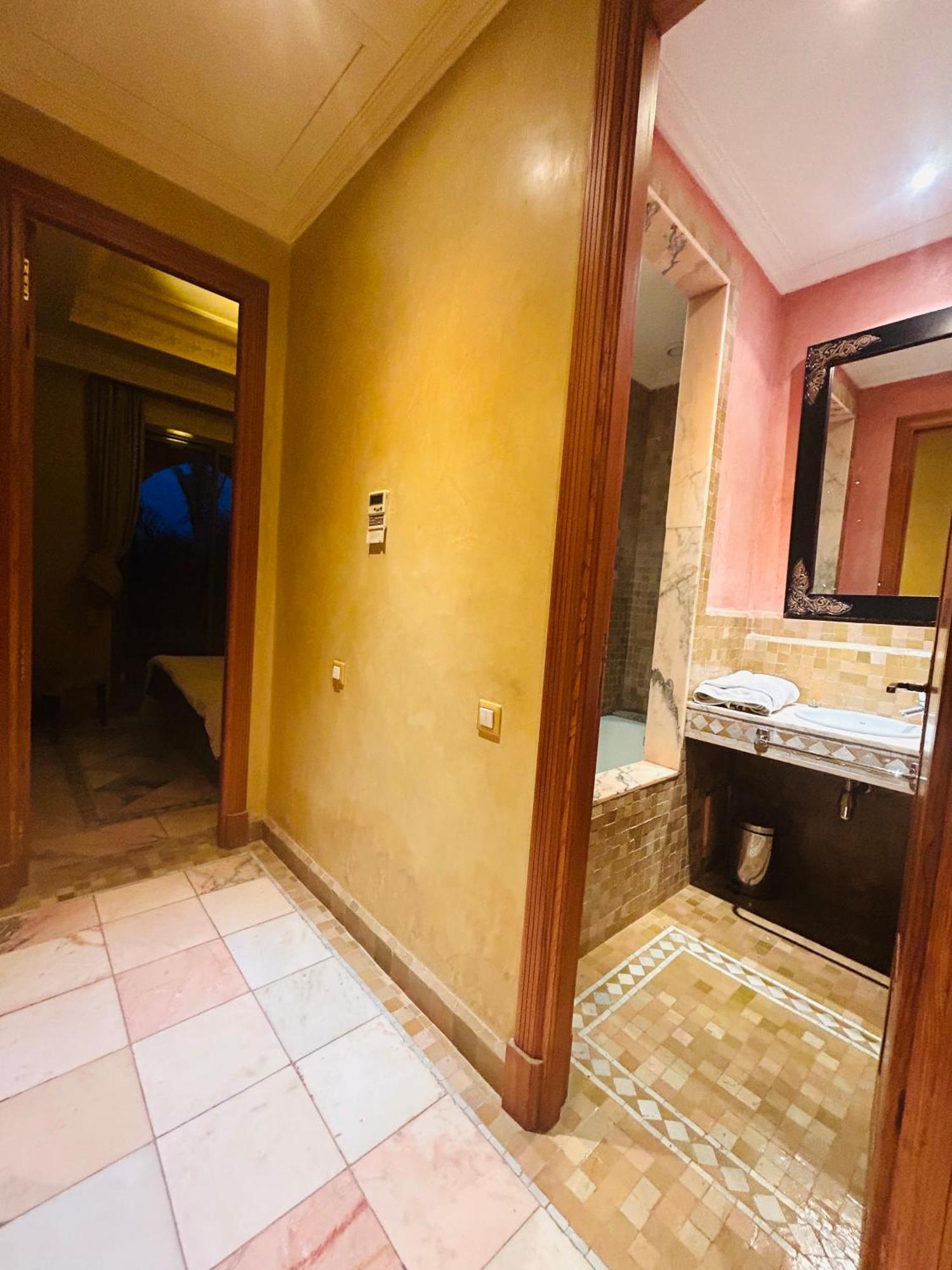 Appartement Spacieux Avec Piscine A La Palmeraie Marrakesh Ngoại thất bức ảnh